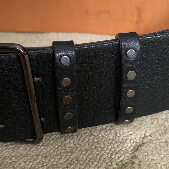 Miu Miu black leather  belt - Picture 3 of 12